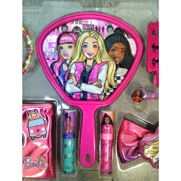 Barbie Mega Cosmetic Set Mirror Makeup Hair Nail Polish Bag - Picture 12 of 15